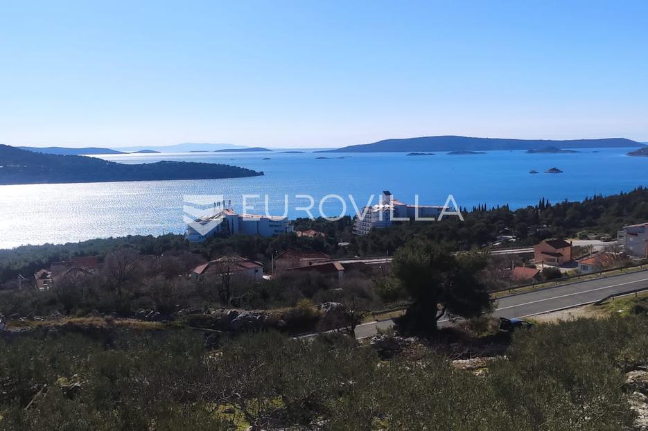 Trogir, Seget Donji, atraktivno građevinsko zemljište površine 3000 m2 - cover