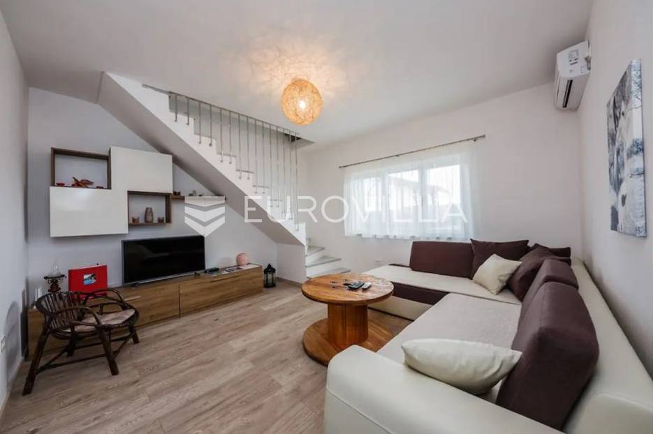 Sitno Donje, kuća za odmor s bazenom - cover