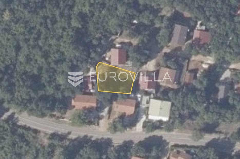 Istra, Krnica, poljoprivredno zemljište 341 m2 - cover
