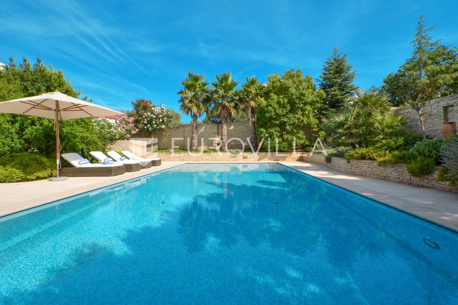 Murter, luksuzna obiteljska vila s bazenom - cover