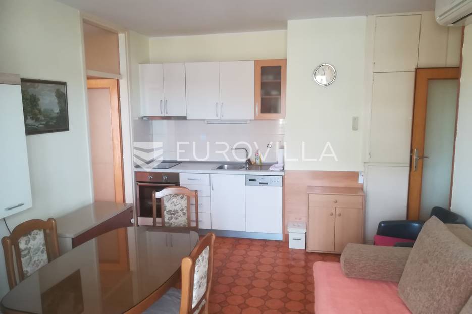 Šibenik, centar grada, dvosoban stan - cover