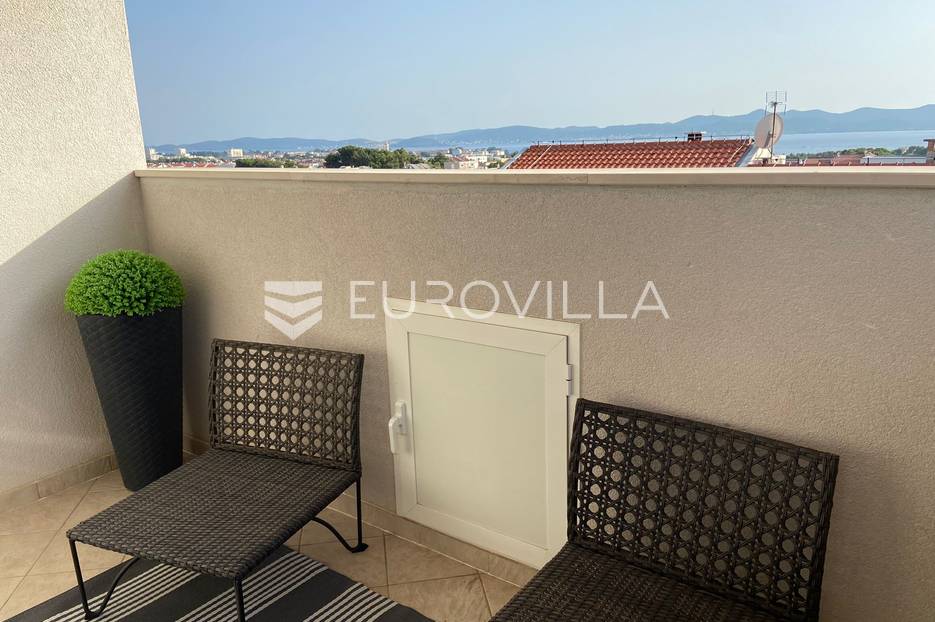 ZADAR, Žmirići, trosoban stan s pogledom na more - cover