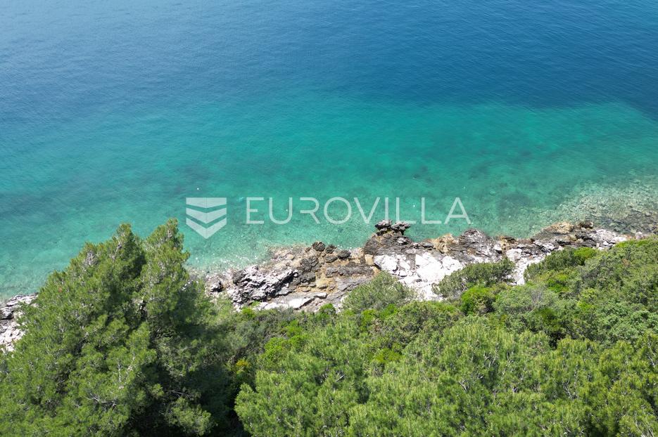 Slano, građevinsko zemljište 1600 m2 na obali mora - cover