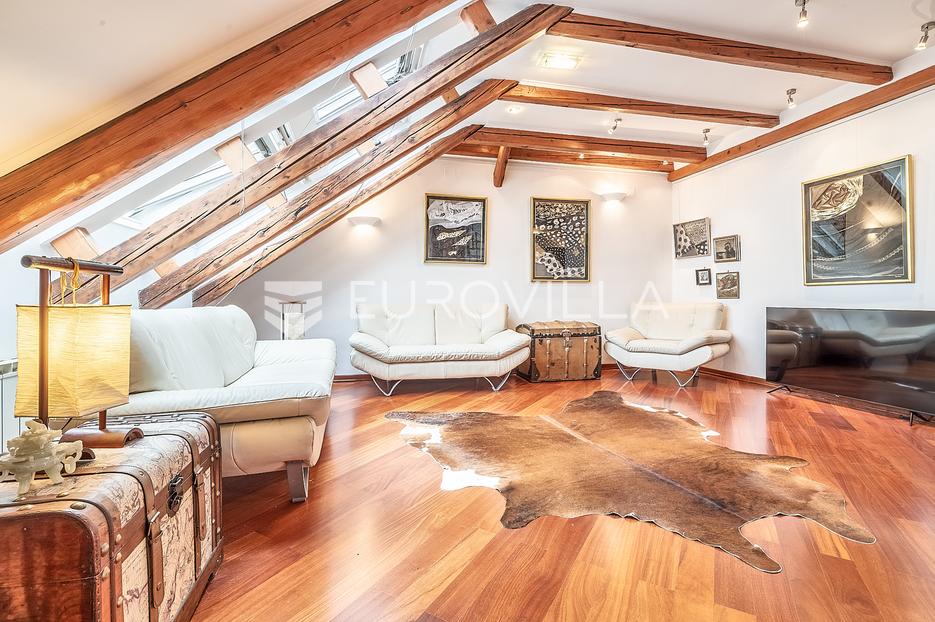 Zagreb, Ilica, jedinstven dvoetažan loft s terasom NKP 140,84 m2 - cover