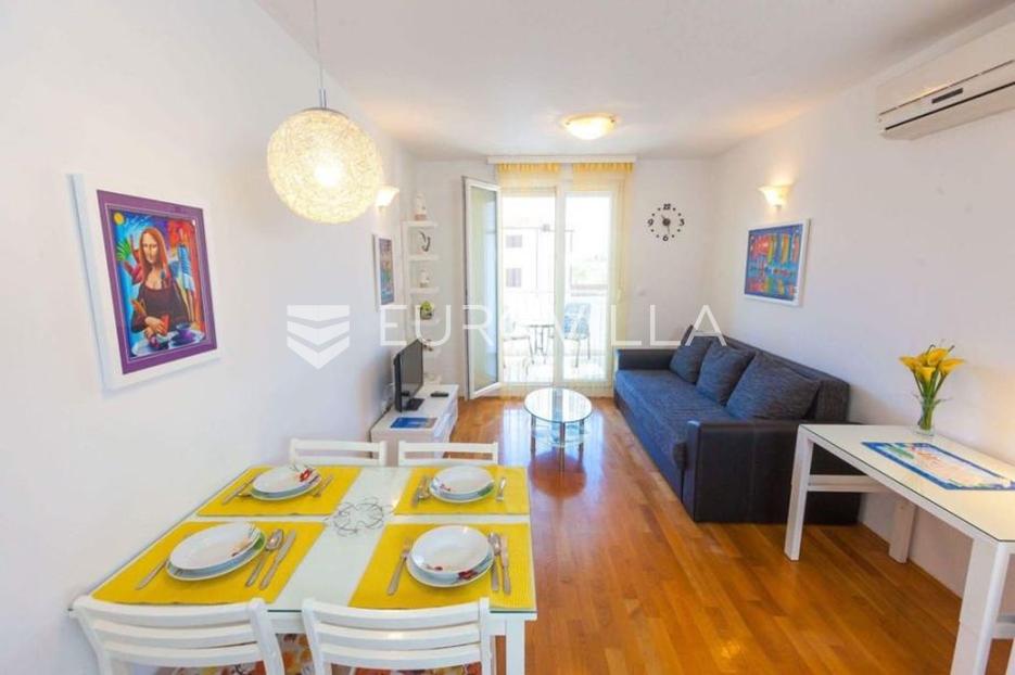 Split, Dragovode, odličan jednosobni stan - cover