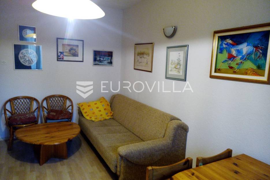 Istra, Bale, trokatnica u starom gradu, NKP 135 m2 - cover