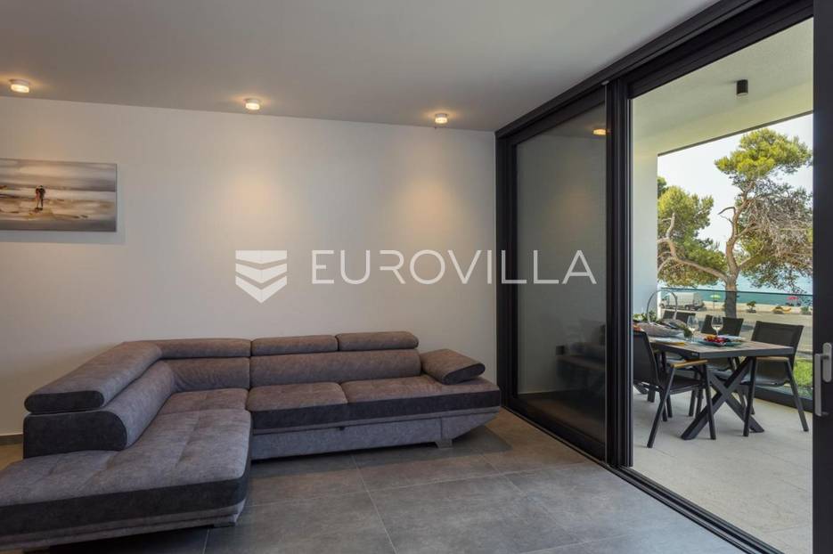 Istra, Fažana, luksuzan stan 80 m od mora - cover