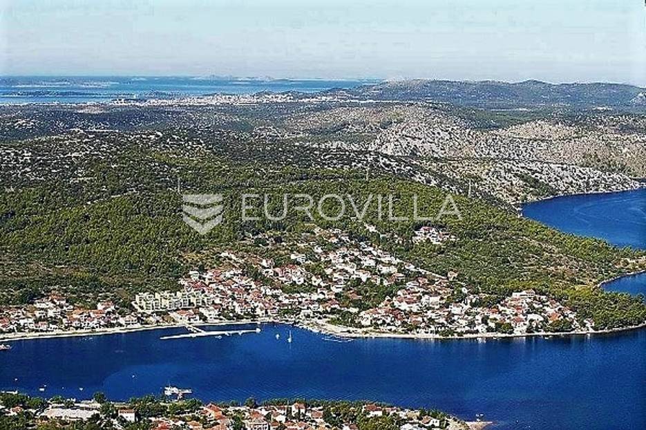 Šibenik, Bilice građevinsko zemljište drugi red do mora - cover