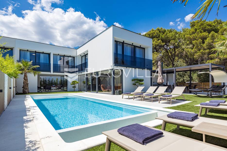 Istra, Medulin,  prekrasna moderna dvojna vila NKP 220m2 - cover