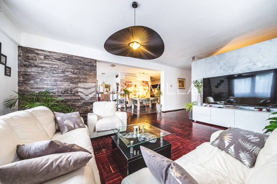 Zagreb, Stenjevec, dva prostrana stana NKP 191,01m2 - cover