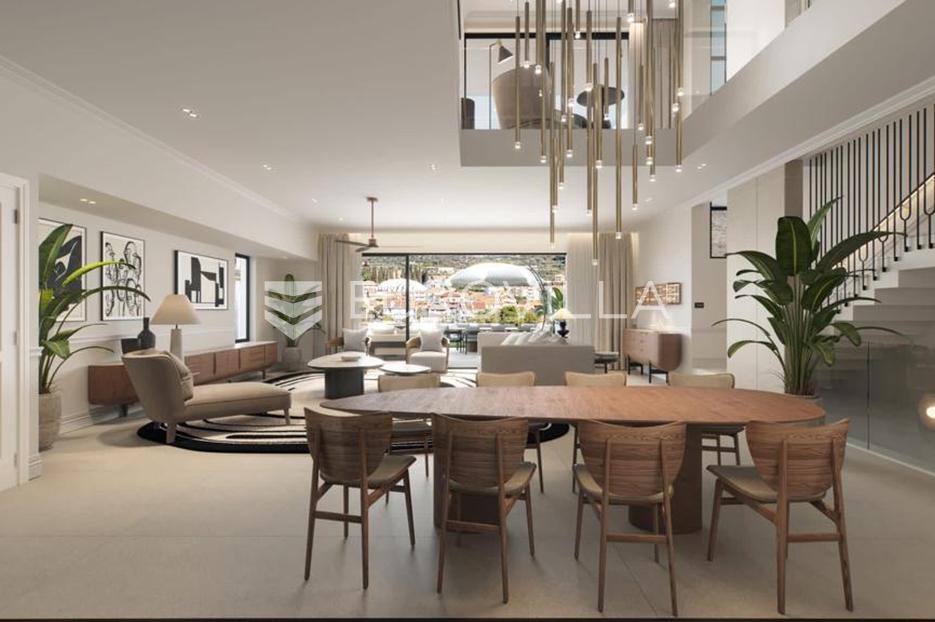 Trogir, Čiovo, ekskluzivna vila 1.red uz more, s prekrasnim pogledom na grad - cover