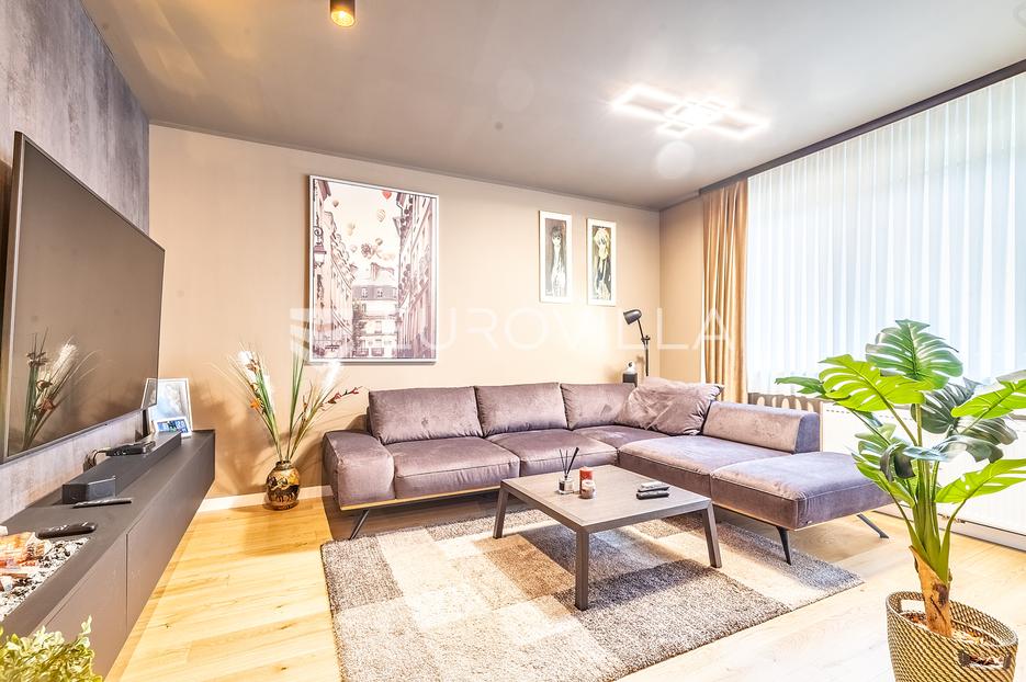 Zagreb, Gospodska, luksuzan četverosoban stan 96,37 m2 s garažom - cover