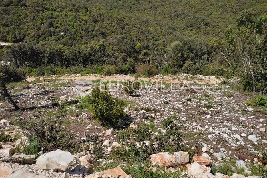 Peruški, poljoprivredno zemljište 597 m2, 150 m od mora - cover