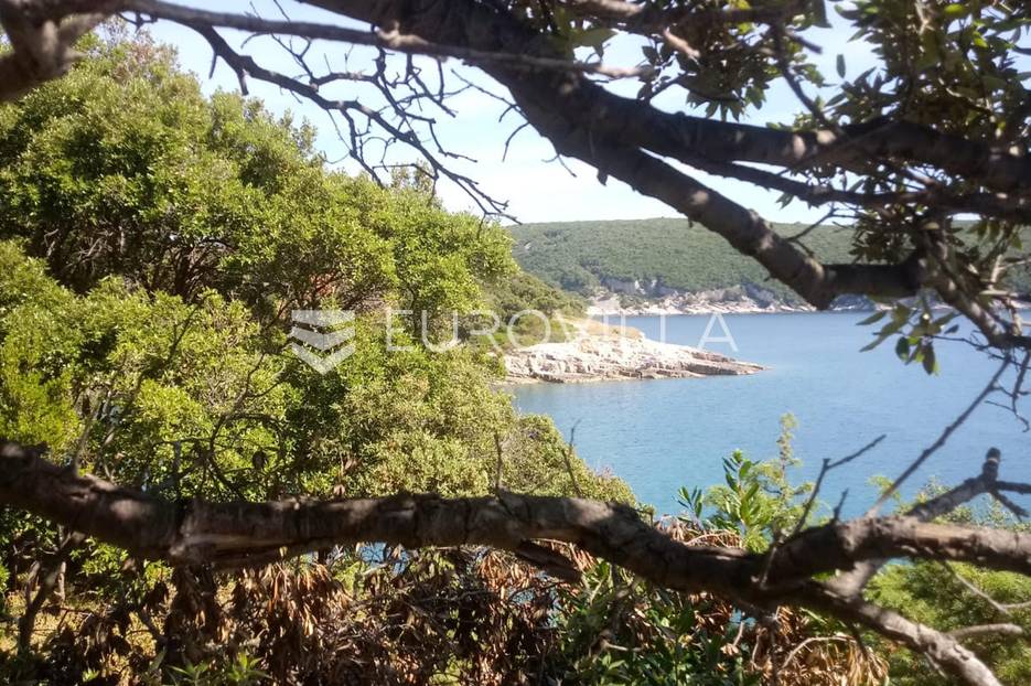 Istra, Krnica, poljoprivredno gospodarsko zemljište 520 m2 - cover