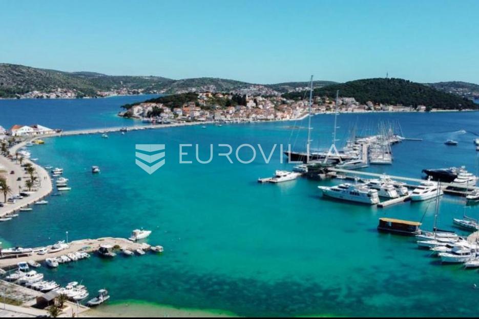 Rogoznica, prekrasne dvije kuće u očaravajućem okruženju, 20 metara od mora - cover