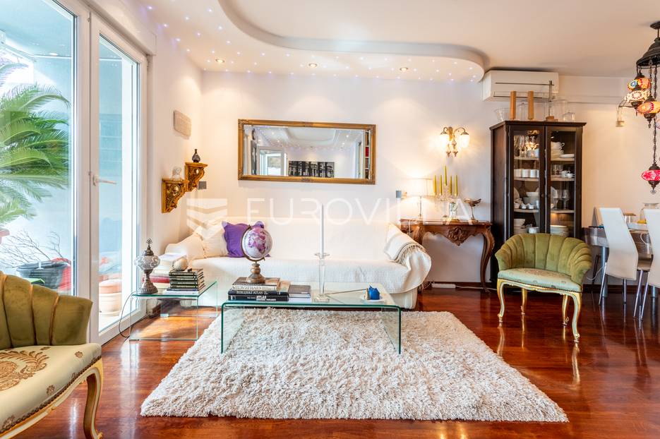 Žnjan, jednosoban stan s pogledom na more - cover