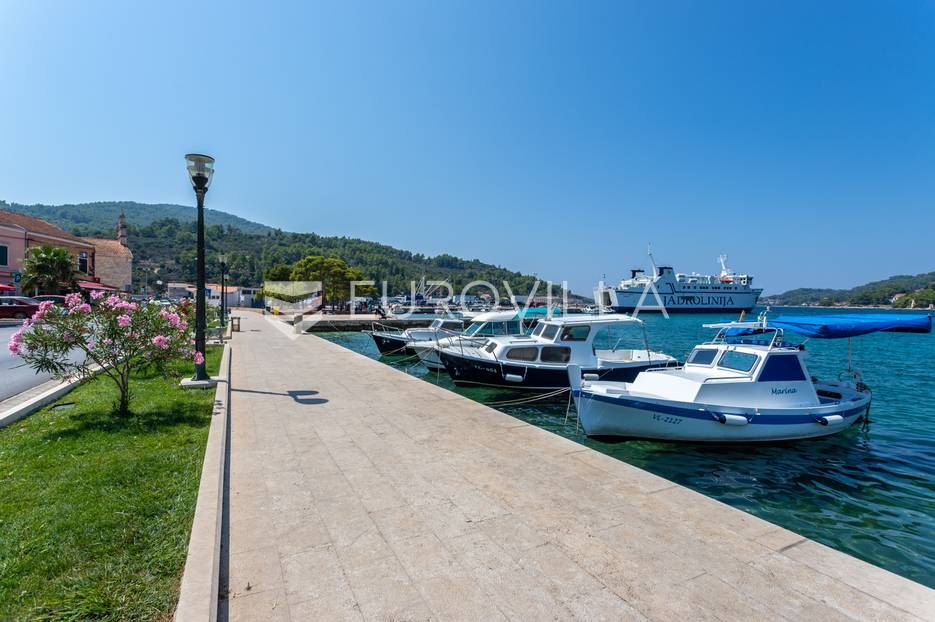 Korčula, atraktivno građevinsko zemljište površine 2371 m2 - cover