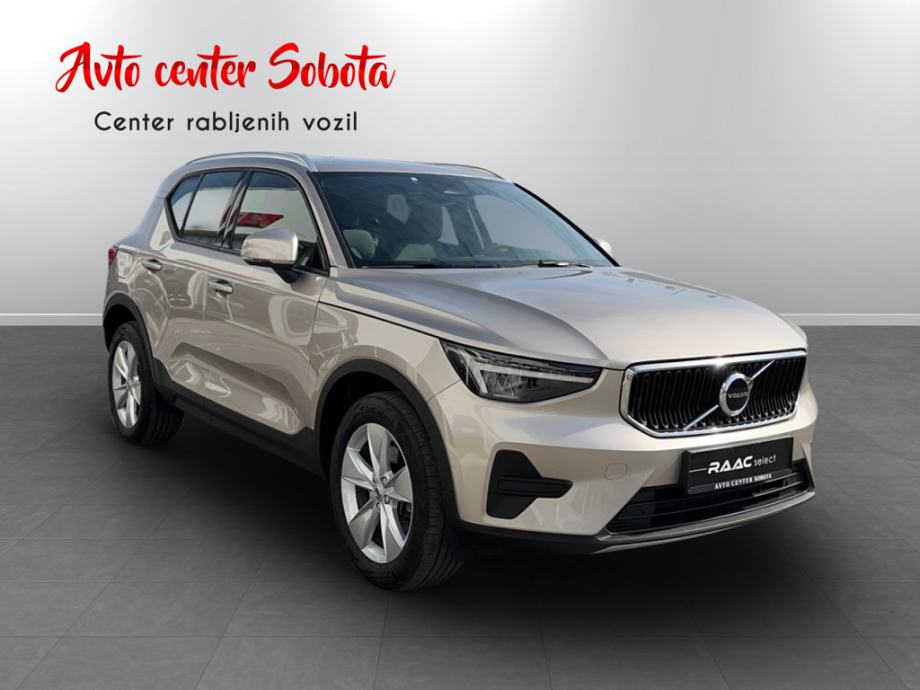 Volvo XC40 B3P Avt - cover