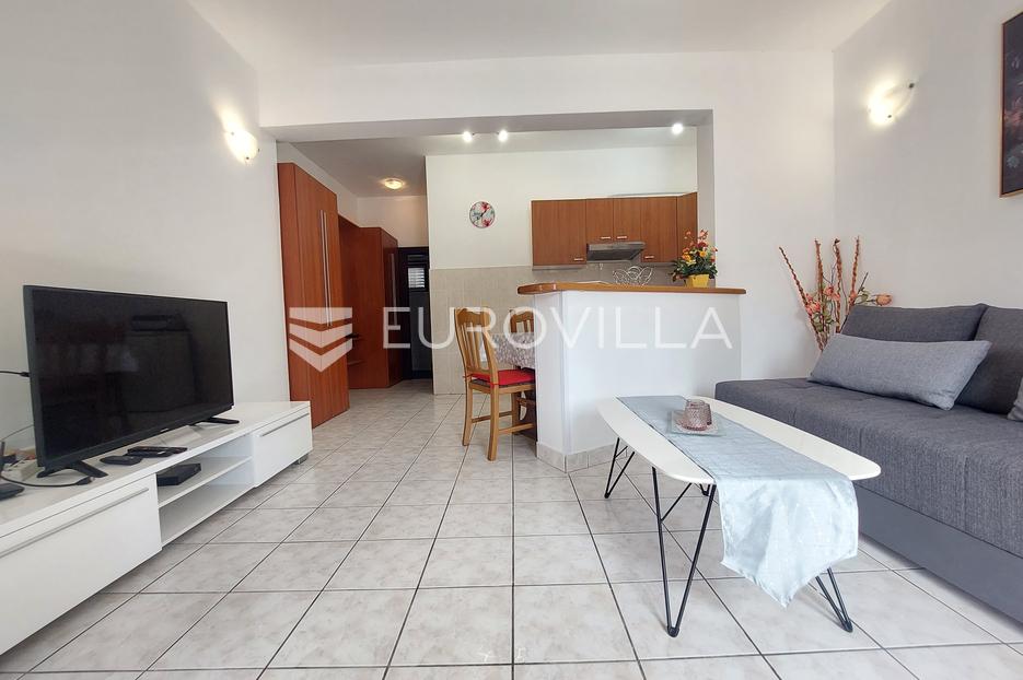 Medulin, jednosoban stan nadomak centra i plaža - cover