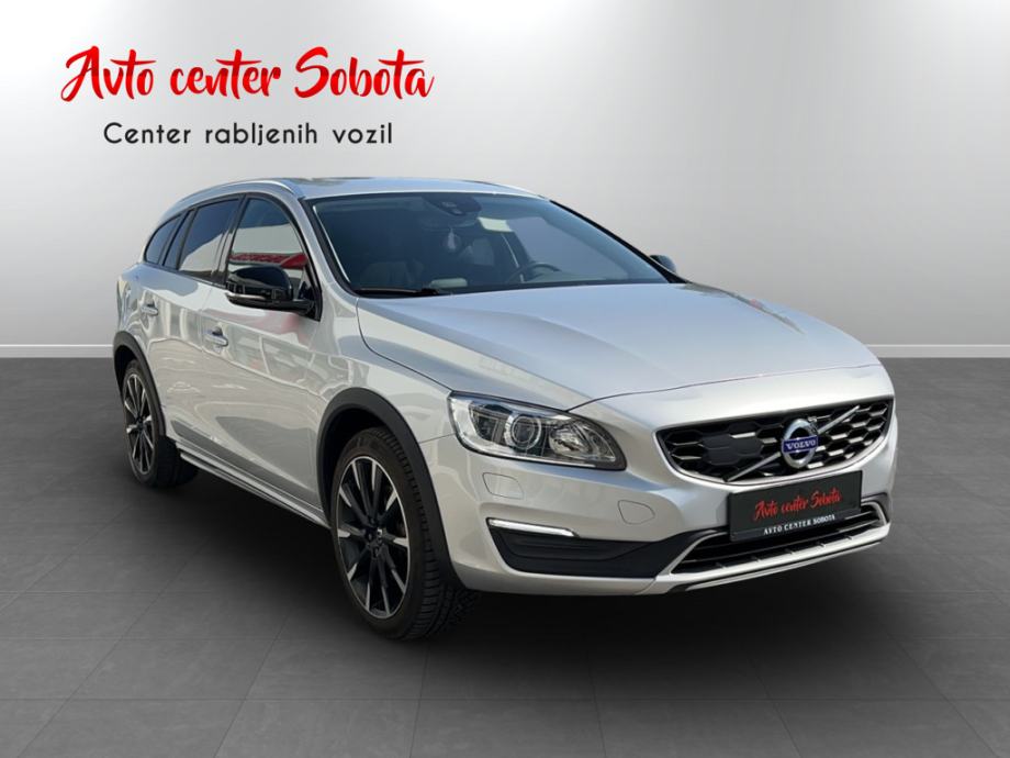 Volvo V60 - cover