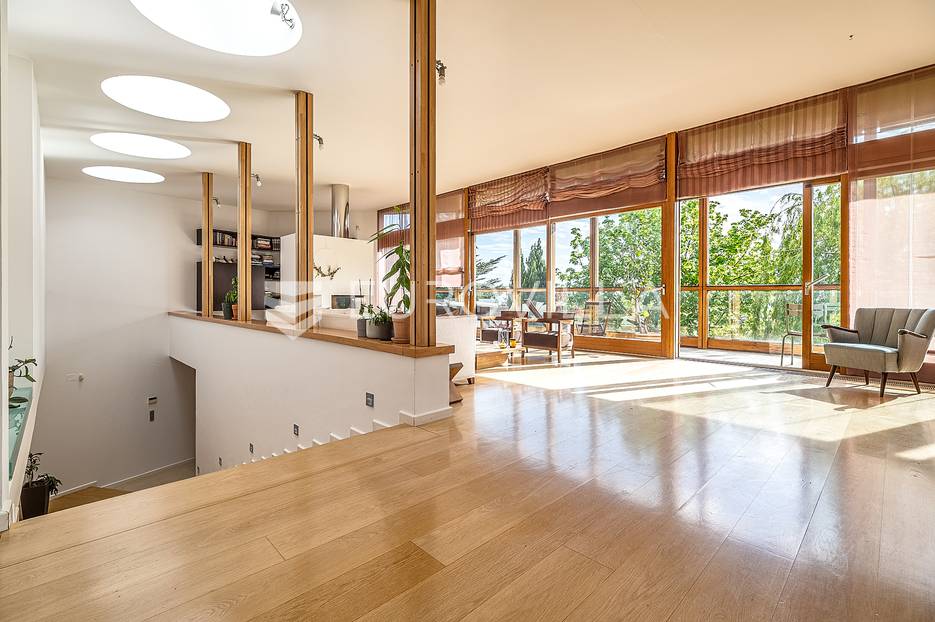 Šestine luksuzna vila 640m2 na zemljištu 1.700m2 - cover