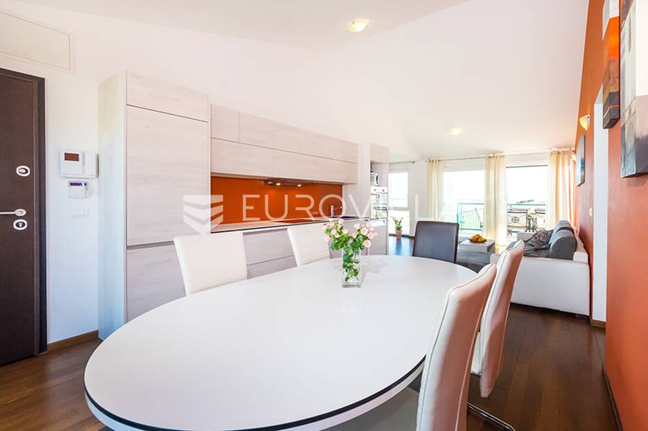 Zadar, Nin, moderan trosoban stan 74,50m2 na 1.katu 1.red do mora (S3) - cover