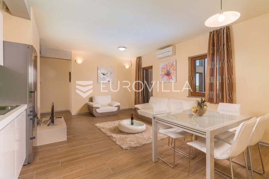 Medulin, Volme, luksuzan stan 200 m od mora - cover