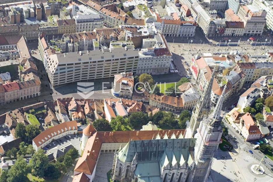 Zagreb, Europski trg, strogi centar, odličan višesoban građanski stan 166,85 m2 - cover