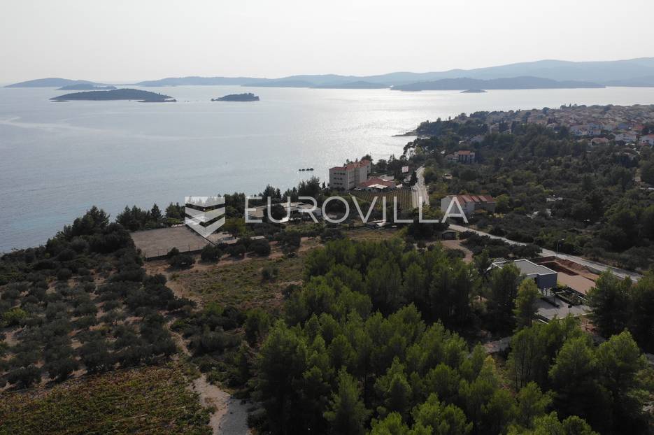 Pelješac, Orebić - građevinsko zemljište udaljeno 200 m od mora - cover
