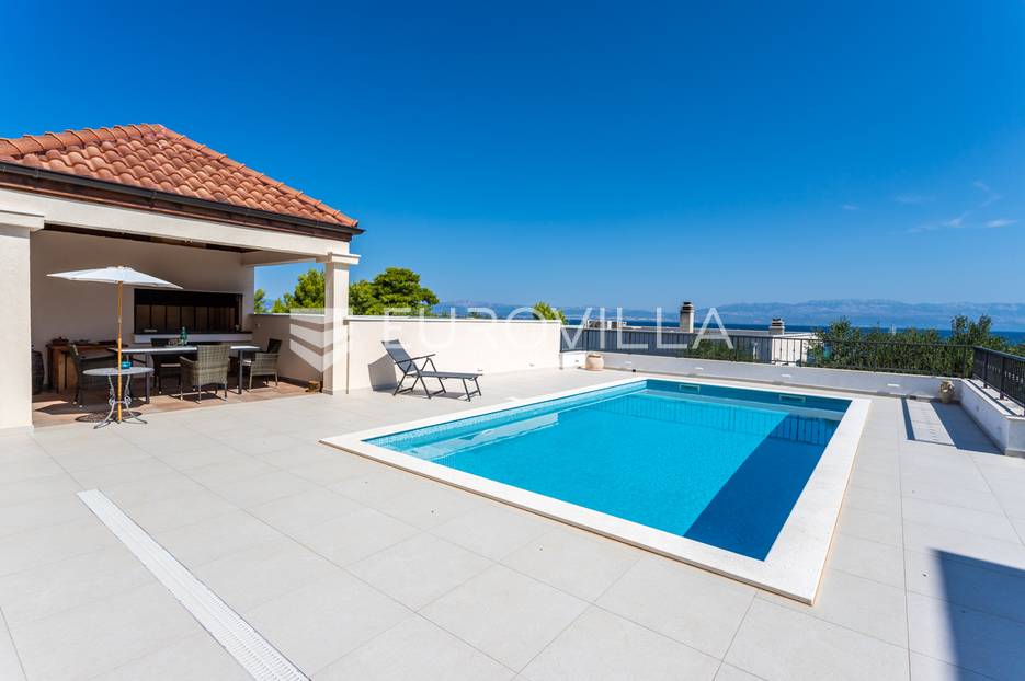 Šolta, Stomorska, vila s bazenom, NKP 260 m2 - cover