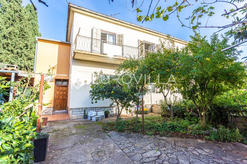 Zadar, Brodarica, obiteljska kuća na izuzetno atraktivnoj lokaciji - cover