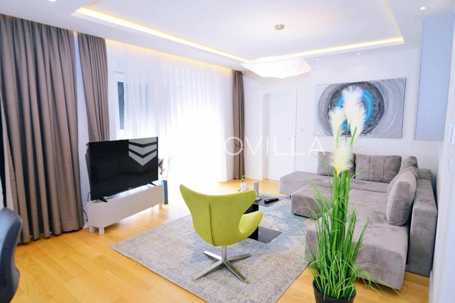 Opatija, Centar, moderno uređen trosoban stan NKP 85 m2 - cover