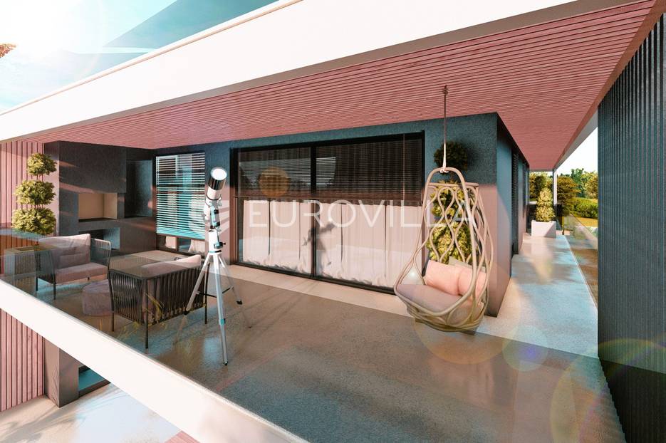 Rovinj, četverosobni stan S4, prvi kat, 196 m2, dva garažna mjesta, 200 metara od plaže - cover