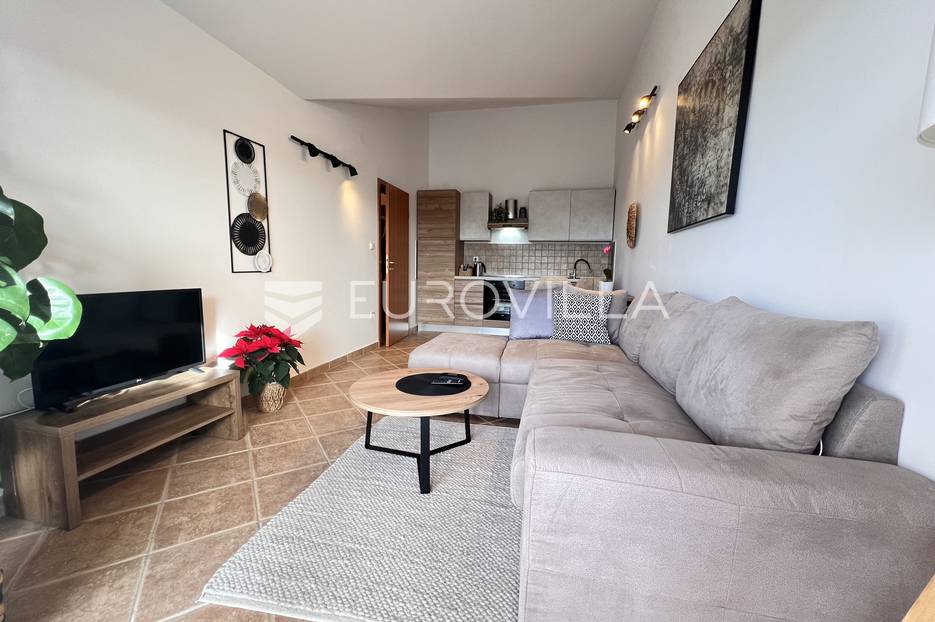 Istra, Poreč - prekrasni i osunčani dvosobni stan s pogledom na more, NKP 42.15 m2 - cover