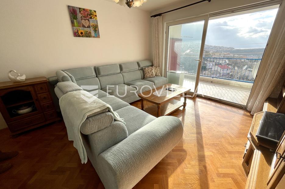 Senj, trosoban stan 69 m2 s djelomicnim pogledom na more - cover