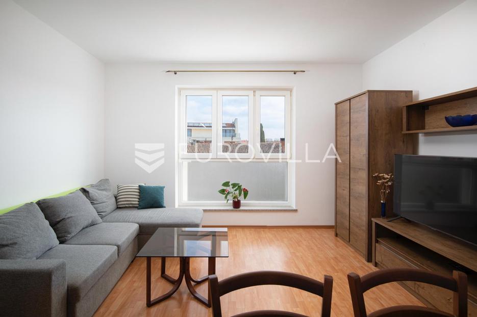 Istra, Fažana, odličan stan na korak do mora, NKP 54,19 - cover