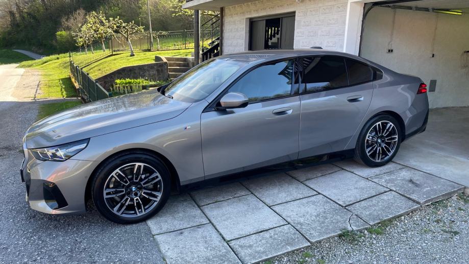 BMW 520d M Sport - cover