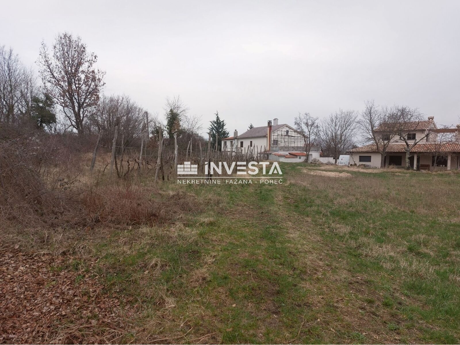 Istra, Gračišće, građevinsko zemljište 1652 m2 - cover