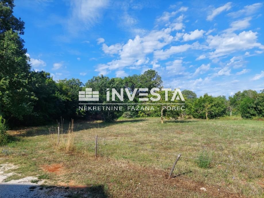 Loborika, lijepo građevinsko zemljište od 900 m2 okruženo prirodom - cover