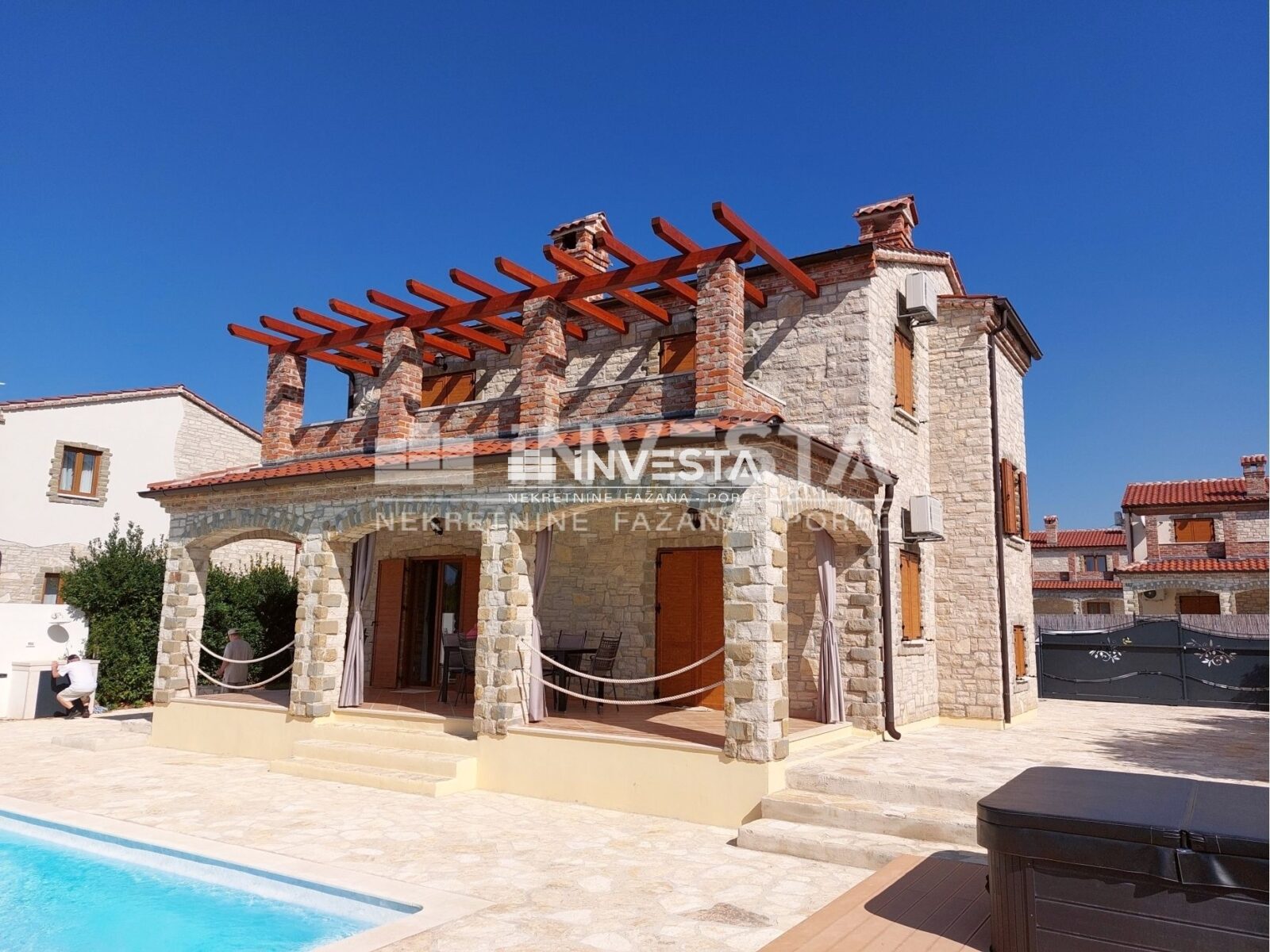 Okolica Svetvinčenta, prekrasna rustikalna vila s bazenom 155 m2, 4SS - cover