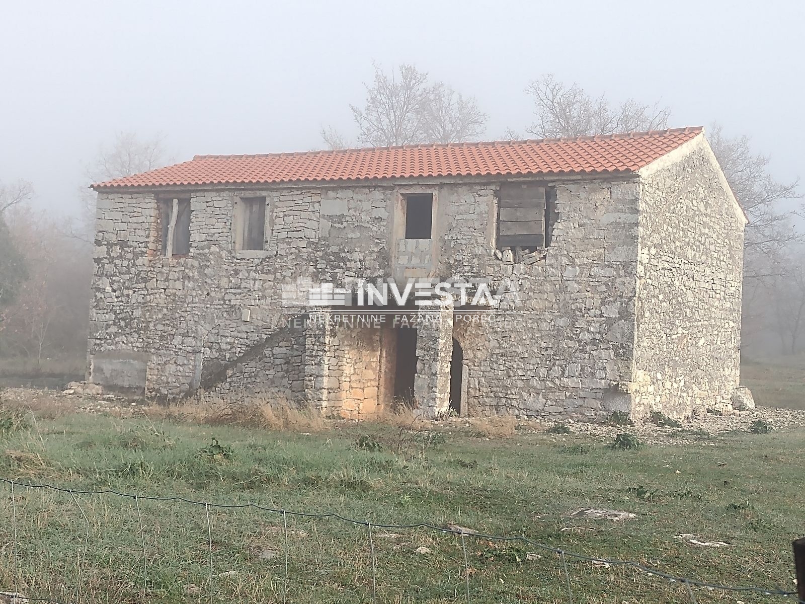 Poreč okolica, stara istarska kuća s imanjem od 52.800 m2 - cover