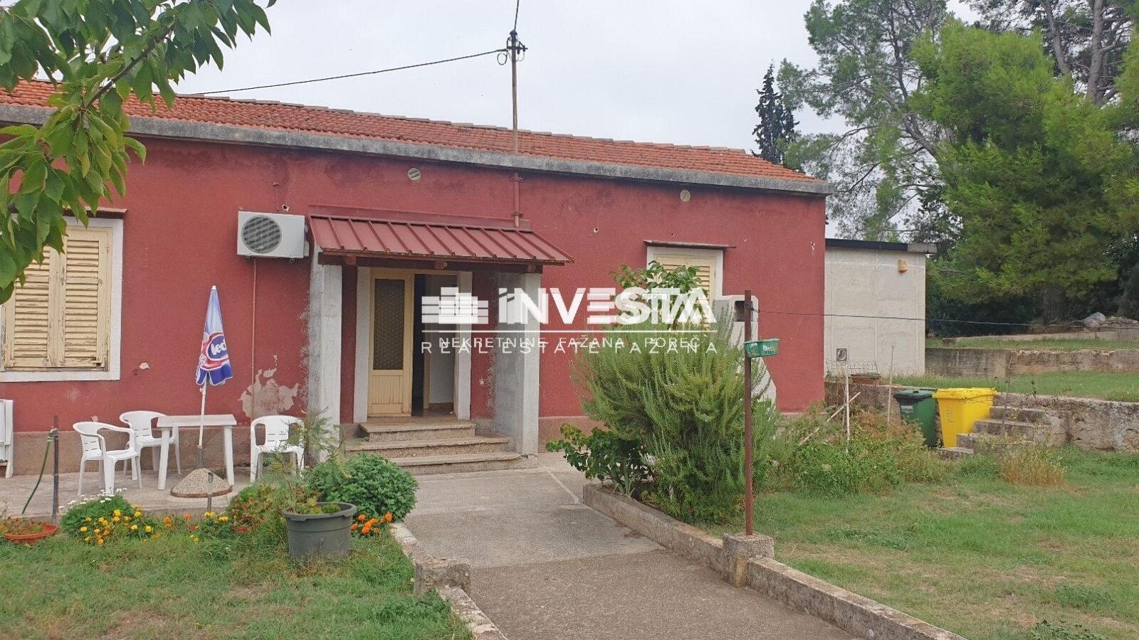 Pula okolica, Samostojeća kuća na građevinskoj parceli od 1150 m2 - cover