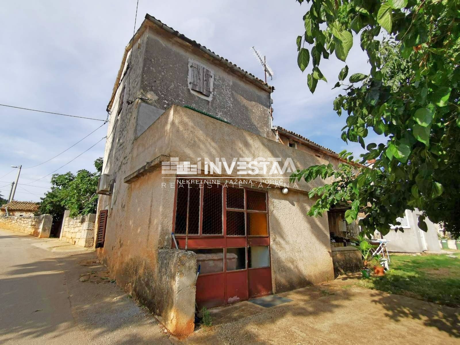 Poreč okolica, stara kuća u nizu za adaptaciju, 180m2 - cover