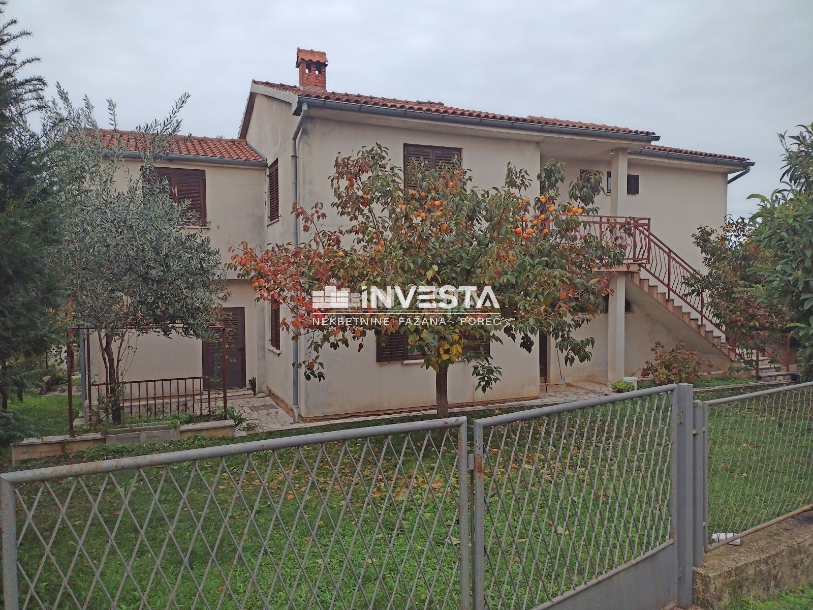 Poreč okolica, Samostojeća kuća sa 3 stambene jedinice, 330 m2 - cover