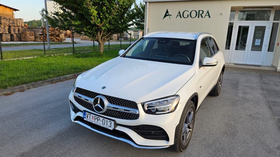 Mercedes GLC 300de,Amg interijer exterijer,Keyless go,pdv,+zimski set - cover