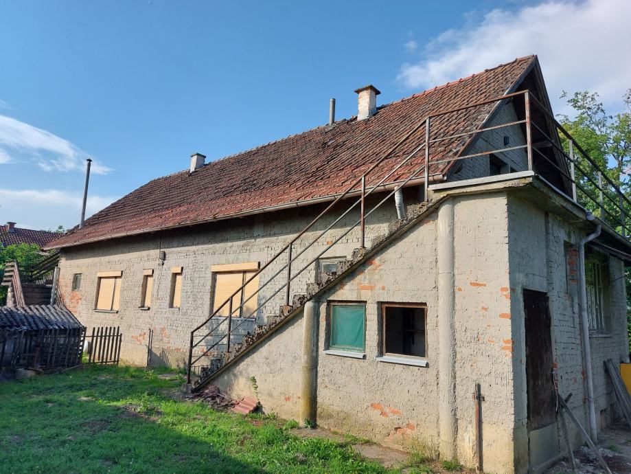 Kuća i 3510m2 gradj.zemlj.: Zagreb (Iver), 308.00 m2 (prodaja) - cover