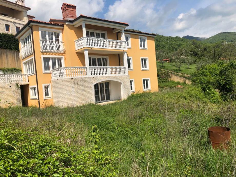 Kuća: Lovran, 400.00 m2 (prodaja) - cover