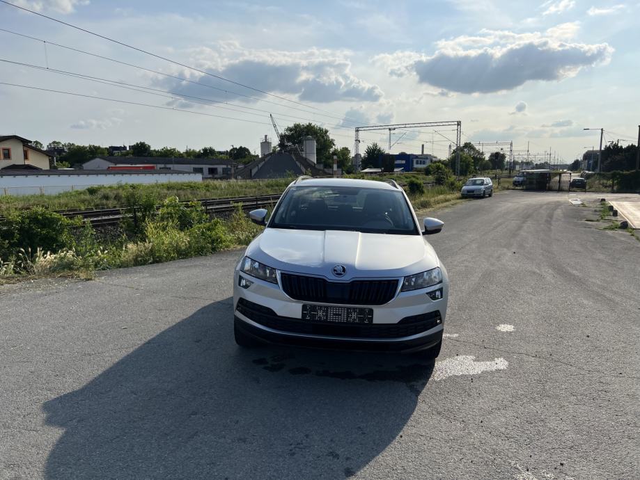 Škoda Karoq Off-road commercial 1.6 TDI Greentech DSG-7 Ambition 5d - cover
