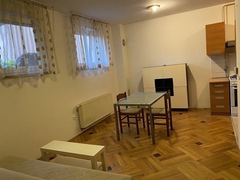 Prodaja: Zagreb-Kustošija, 3-sob.stan NKP 42.90m2 s terasom, 2VPM-a,vrt - cover