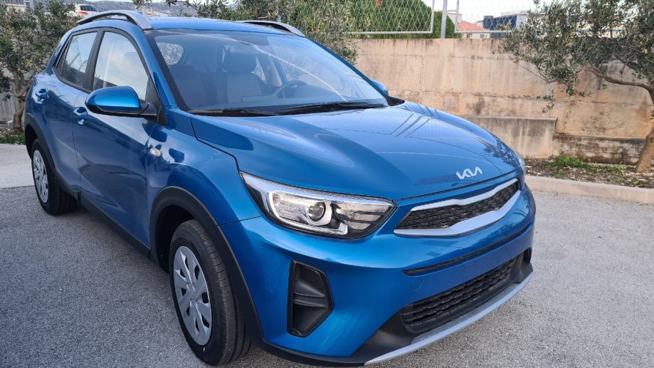 Kia Stonic 1,2 DPI LX FUN, 7 godina jamstva! - cover